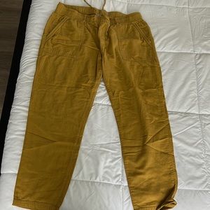 Old Navy Large Mustard Linen Pants